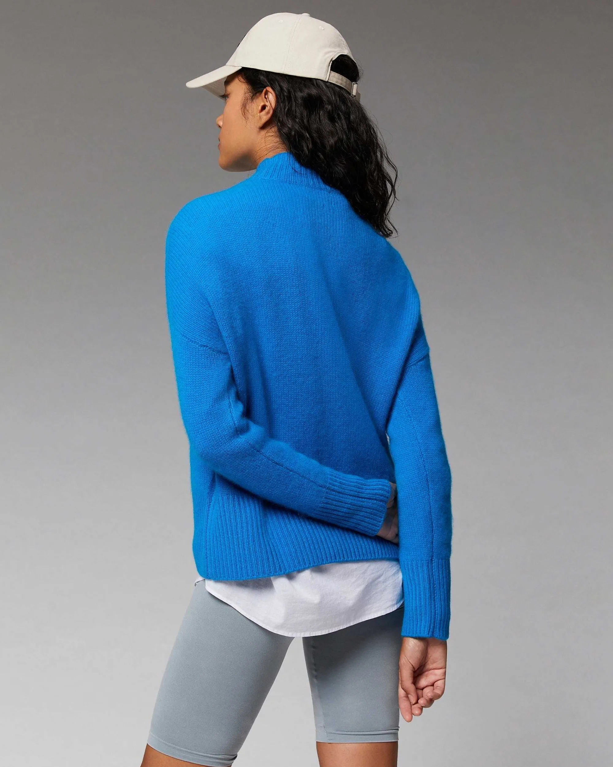 Online FROM FUTURE Pull Col Montant Oversize Pop Blue