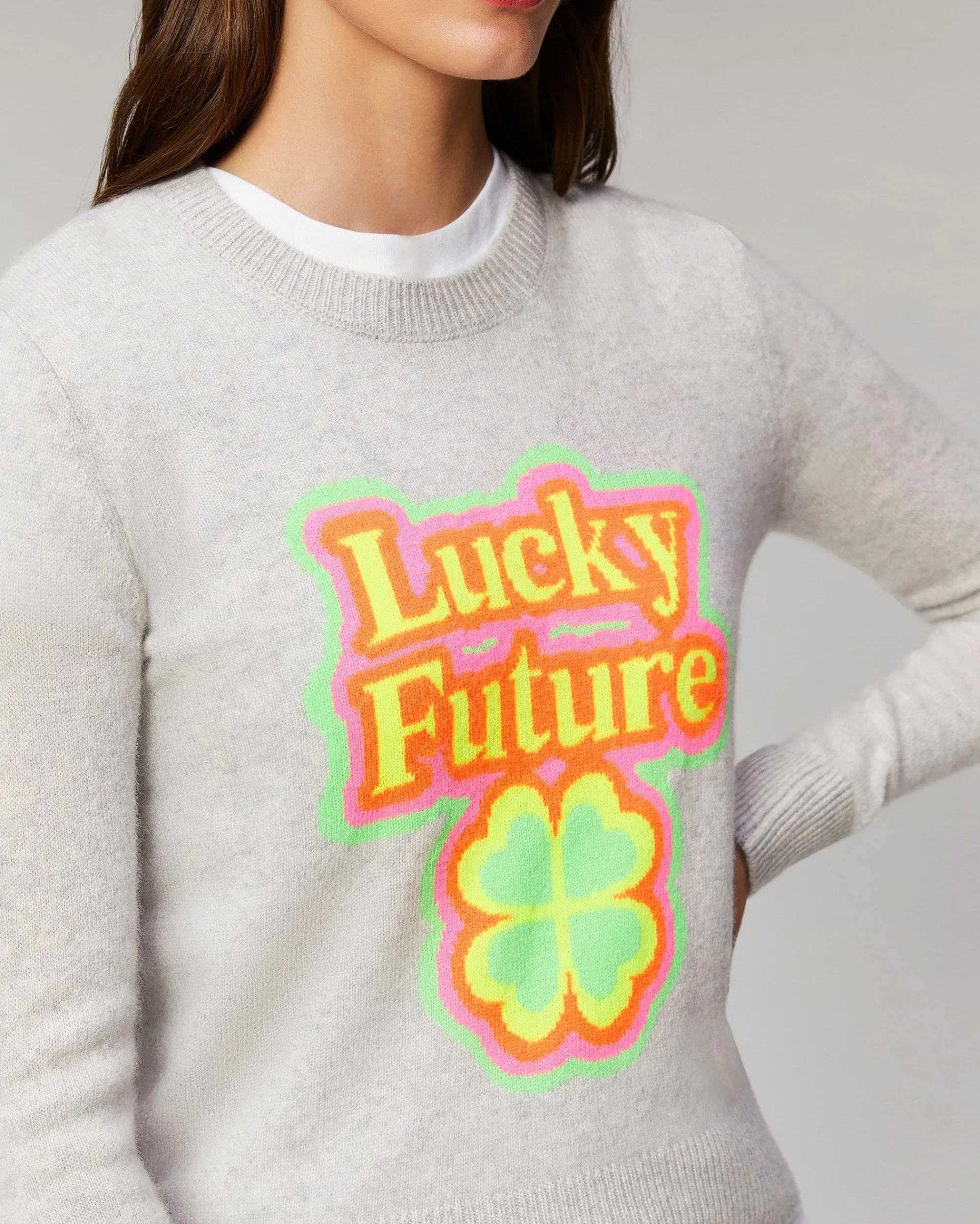 Clearance FROM FUTURE Pull Col Rond Lucky Future Leger Ecru