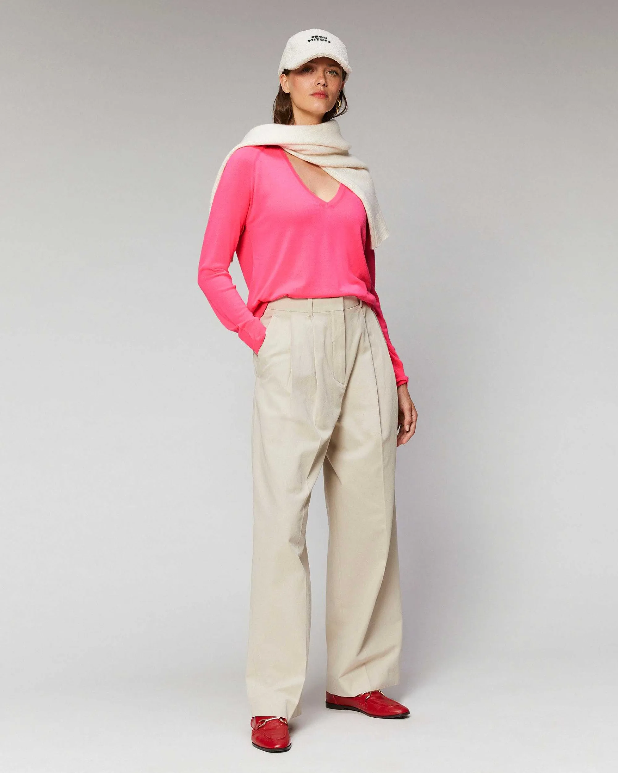 Clearance FROM FUTURE Pull Col V Oversize Rose Poudre